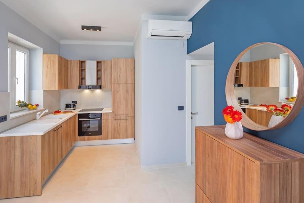 St Jakov Superior Beach Apartment With Free Parking ดูบรอฟนิก ภายนอก รูปภาพ