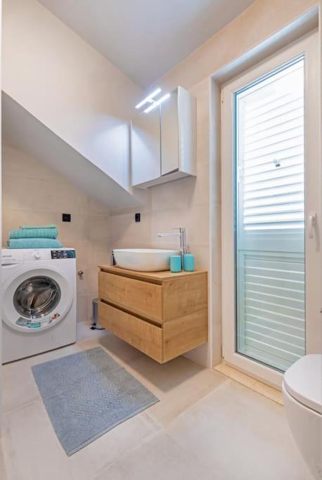 St Jakov Superior Beach Apartment With Free Parking ดูบรอฟนิก ภายนอก รูปภาพ
