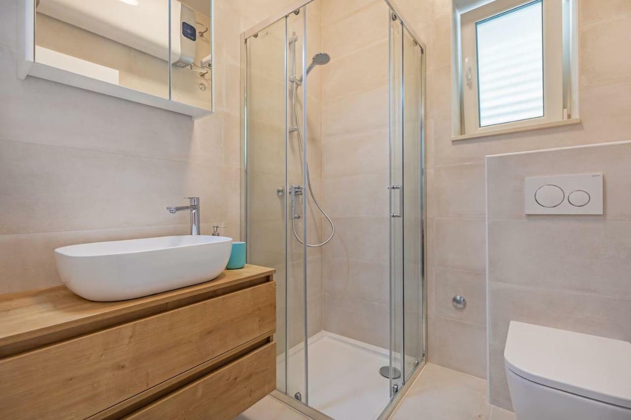 St Jakov Superior Beach Apartment With Free Parking ดูบรอฟนิก ภายนอก รูปภาพ